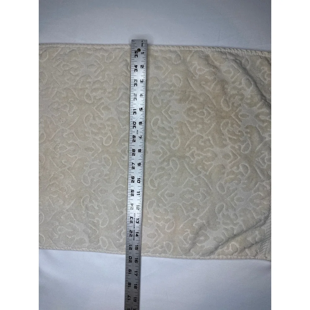 Mallorca Cream Cotton Embossed Damask Bath and Hand Towel Set vintage
